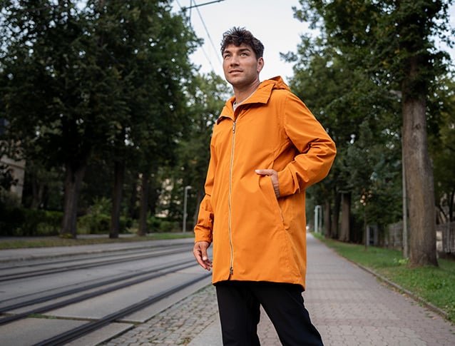 Lehké bundy a větrovky